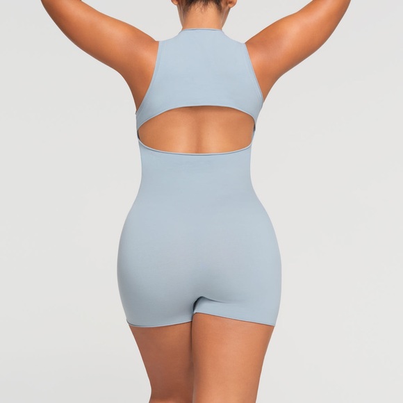 🩵SKIMS RAW EDGE ONESIE ROMPER IN DENIM S - Picture 3 of 6